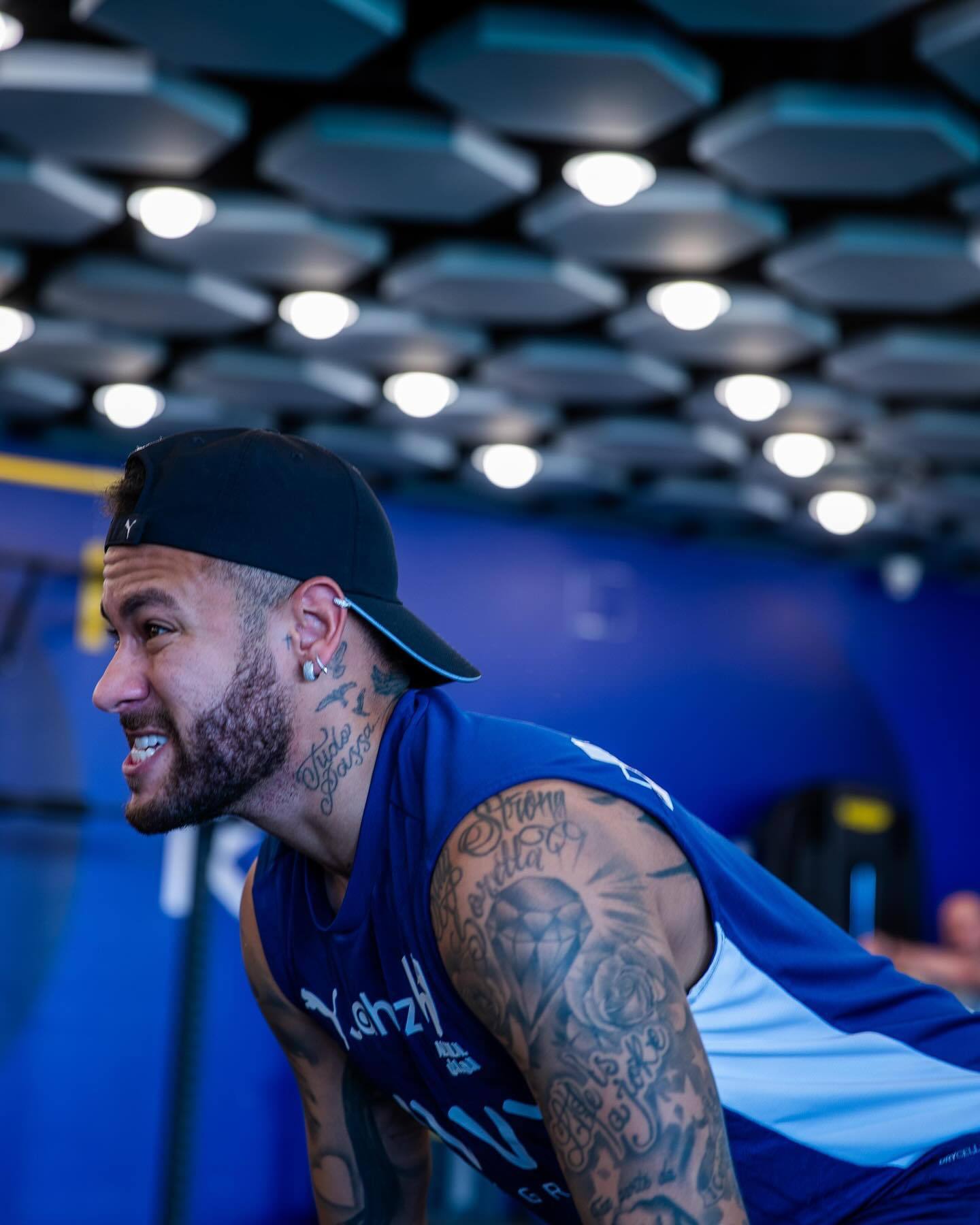 国米2-1凯拉特，劳塔罗两连击破门，奥古斯托远射制胜（国米2-1力擒凯拉特：劳塔罗连击建功，奥古斯托远射制胜）